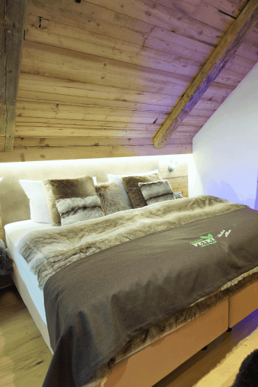 Chalets Petry - Stay 4 nights, pay for 3
